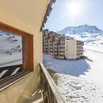 Apartment In Out Avec Balcon & Ambiance Cosy - *