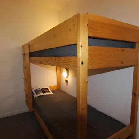 In Out Avec Balcon & Ambiance Cosy - דירה